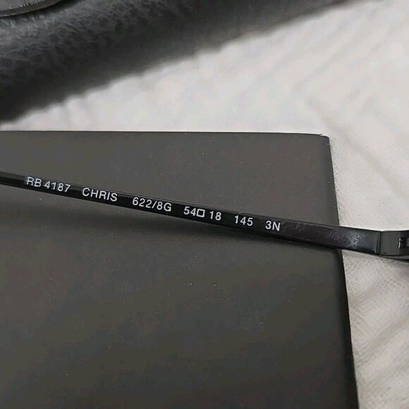Ray Ban Chris Sunglasses RB 4187 622/8G 54▪︎18 145 Rubber Black Gradient Gray - Picture 5 of 8